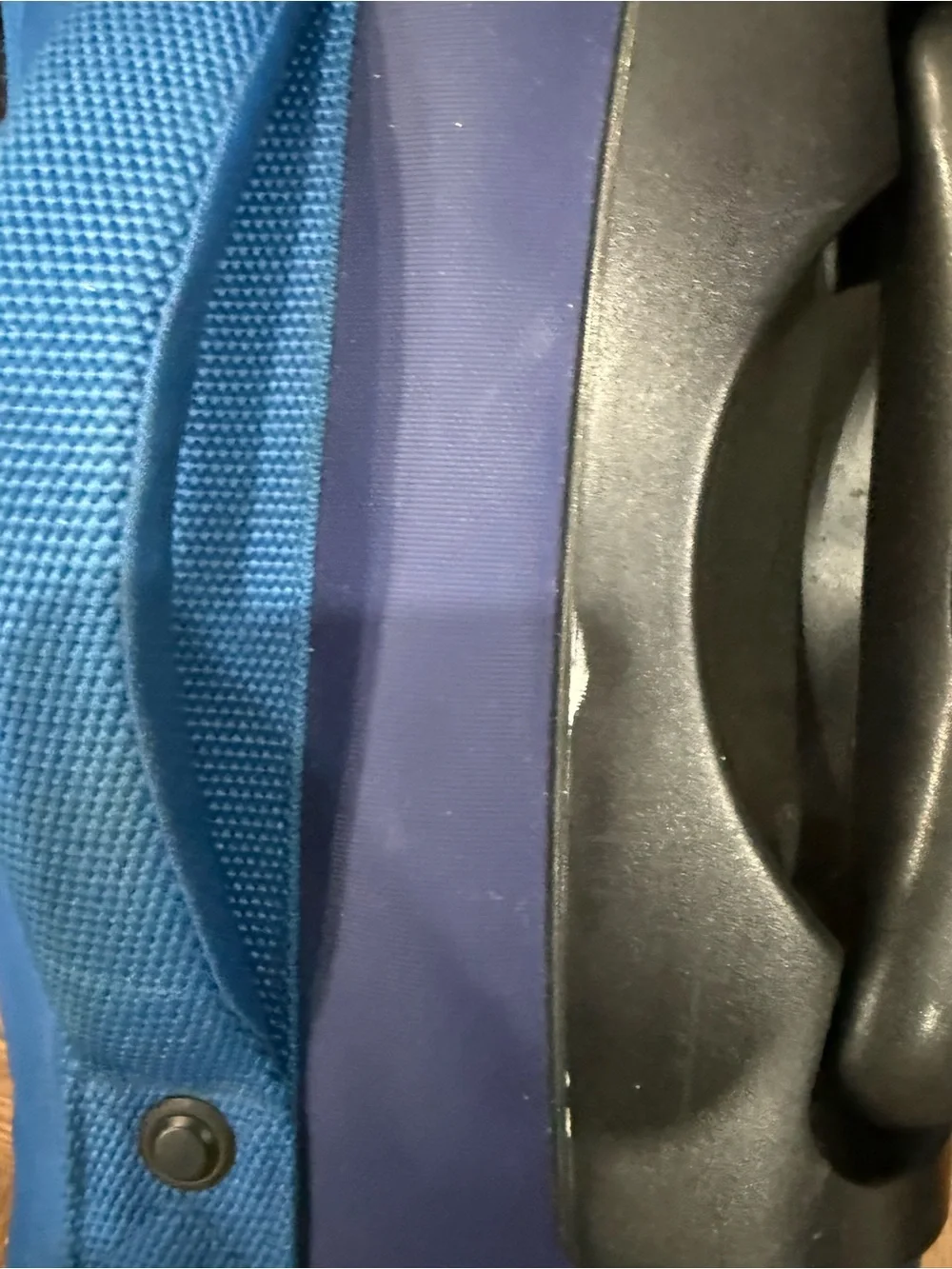 Eagle Creek 22L blue carry-on suitcase